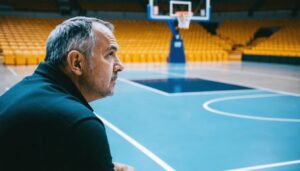 Rick Pitino Rules Out Replacing Tom Thibodeau as New York Knicks Head Coach